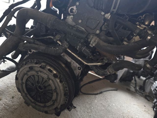 bontott VW PASSAT B6 Komplett Motor (Segédberendezésekkel)