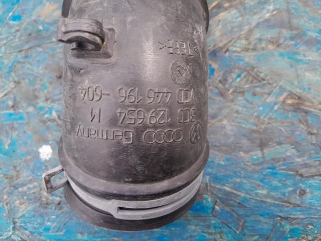 bontott VW PASSAT B6 Légbeömlő Cső