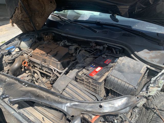 bontott VW PASSAT B6 Motor (Fűzött blokk hengerfejjel)