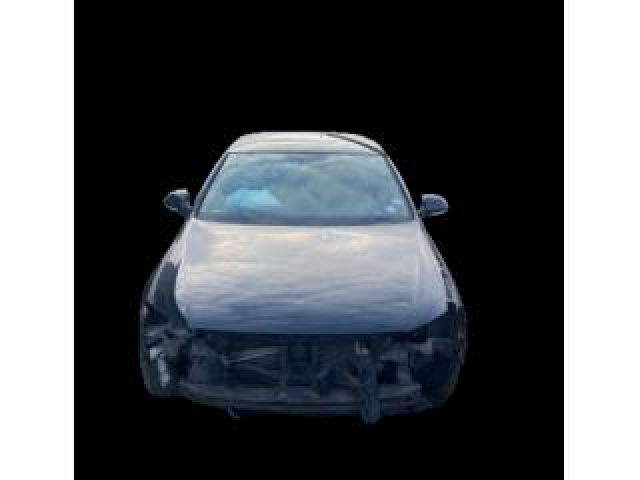 bontott VW PASSAT B6 Motor (Fűzött blokk hengerfejjel)