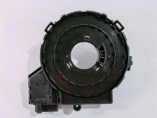 bontott VW PASSAT B6 Motor (Fűzött blokk hengerfejjel)