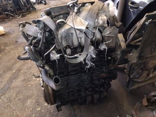 bontott VW PASSAT B6 Motor (Fűzött blokk hengerfejjel)