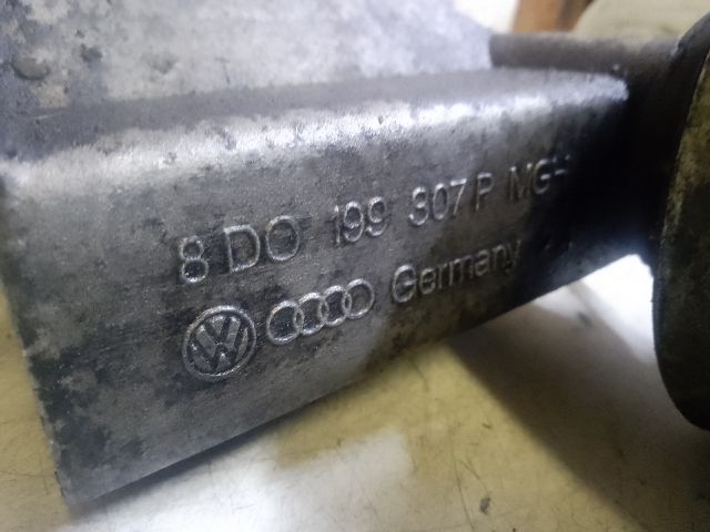 bontott VW PASSAT B6 Motor Tartó Bak (Fém)