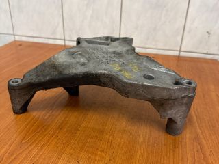 bontott VW PASSAT B6 Motor Tartó Bak (Fém)