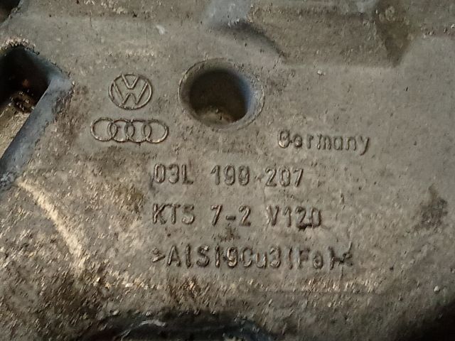 bontott VW PASSAT B6 Motor Tartó Bak (Pozíciófüggetlen)