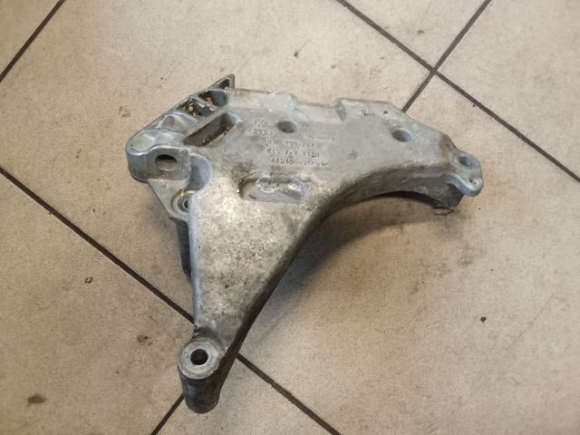 bontott VW PASSAT B6 Motor Tartó Bak (Pozíciófüggetlen)