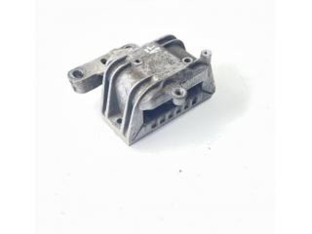 bontott VW PASSAT B6 Motor Tartó Bak (Pozíciófüggetlen)