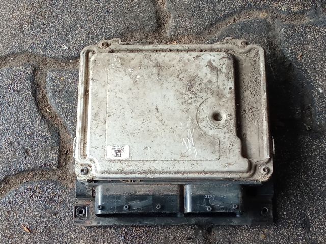 bontott VW PASSAT B6 Motorvezérlő