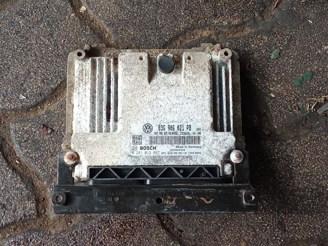 bontott VW PASSAT B6 Motorvezérlő