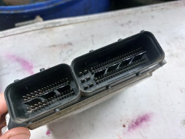 bontott VW PASSAT B6 Motorvezérlő