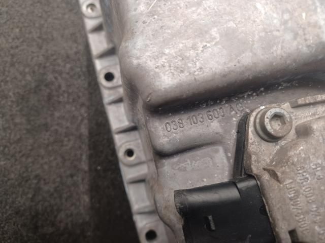 bontott VW PASSAT B6 Olajteknő