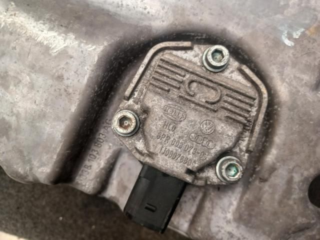 bontott VW PASSAT B6 Olajteknő