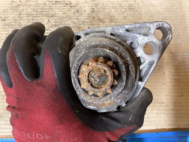 bontott VW PASSAT B6 Önindító