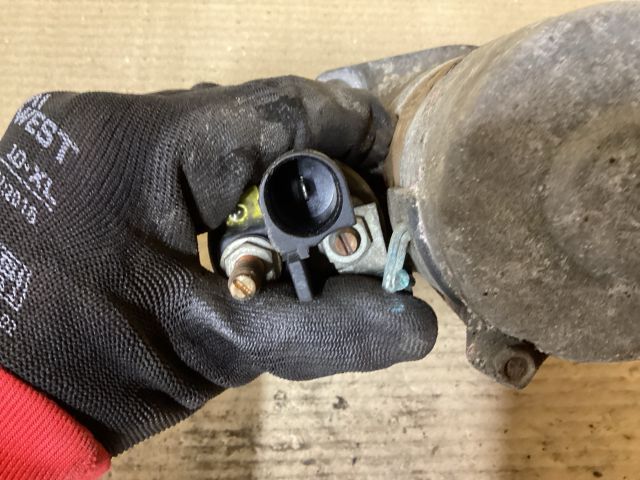 bontott VW PASSAT B6 Önindító