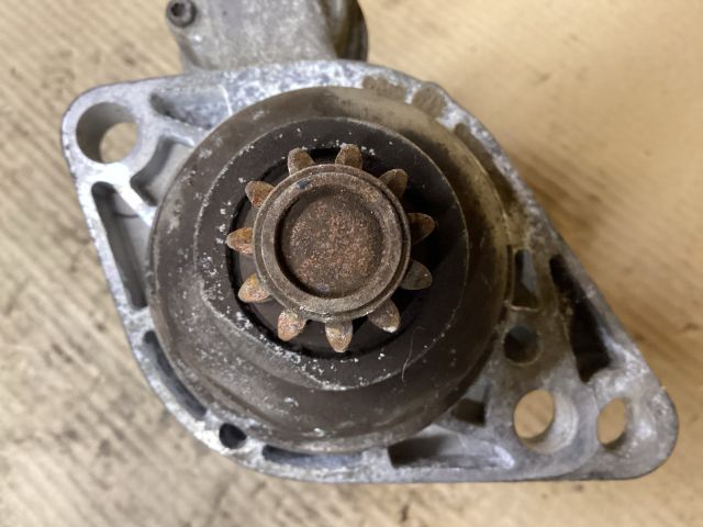 bontott VW PASSAT B6 Önindító