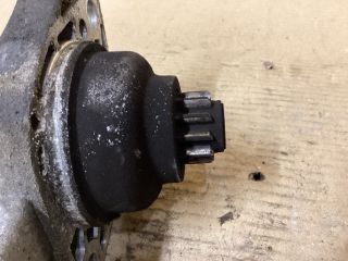 bontott VW PASSAT B6 Önindító