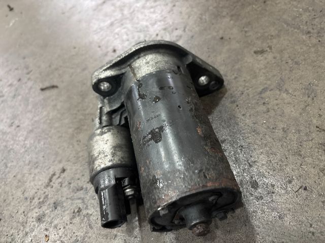 bontott VW PASSAT B6 Önindító