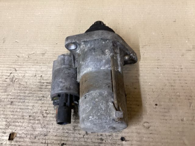 bontott VW PASSAT B6 Önindító