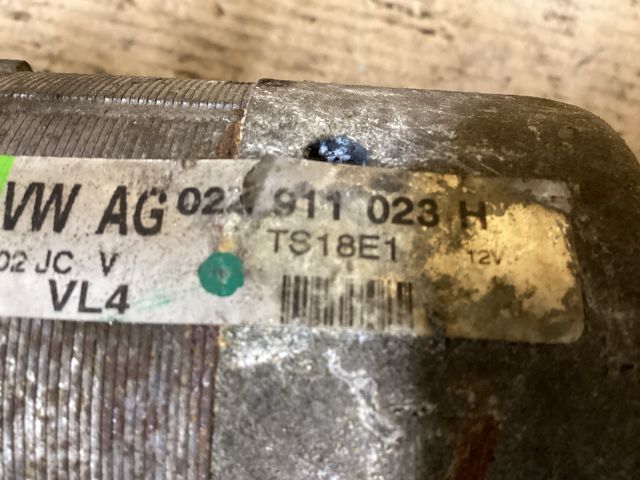 bontott VW PASSAT B6 Önindító