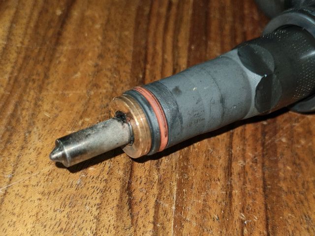 bontott VW PASSAT B6 Porlasztó (1 db)