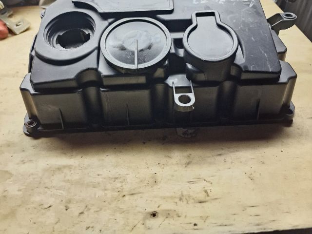 bontott VW PASSAT B6 Szelepfedél