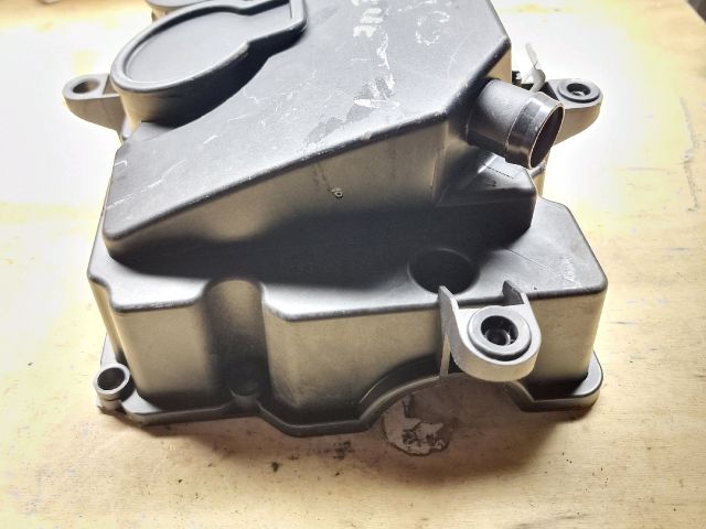 bontott VW PASSAT B6 Szelepfedél