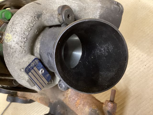 bontott VW PASSAT B6 Turbó