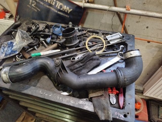 bontott VW PASSAT B6 Turbócső