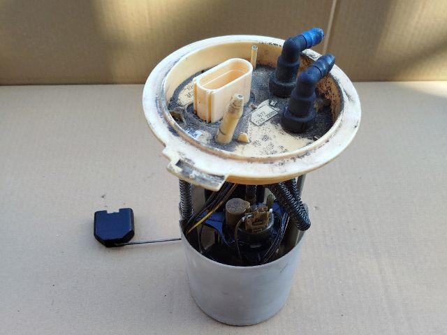 bontott VW PASSAT B6 Üzemanyag Szivattyú