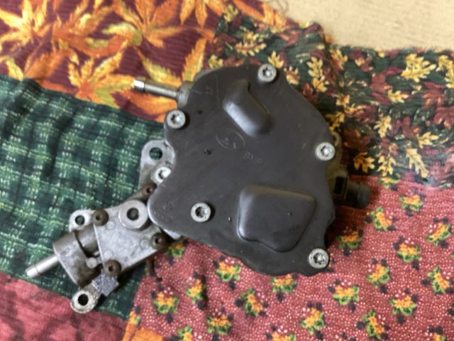 bontott VW PASSAT B6 Vákumpumpa