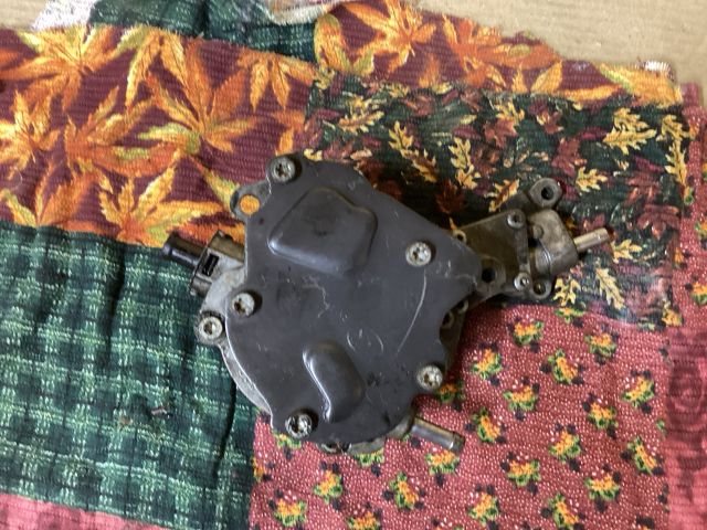 bontott VW PASSAT B6 Vákumpumpa
