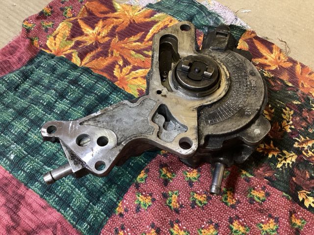 bontott VW PASSAT B6 Vákumpumpa