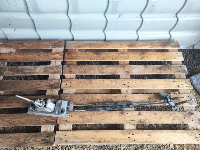 bontott VW PASSAT B6 Váltó Kulissza