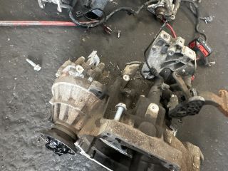 bontott VW PASSAT B6 Váltó (Mechanikus)