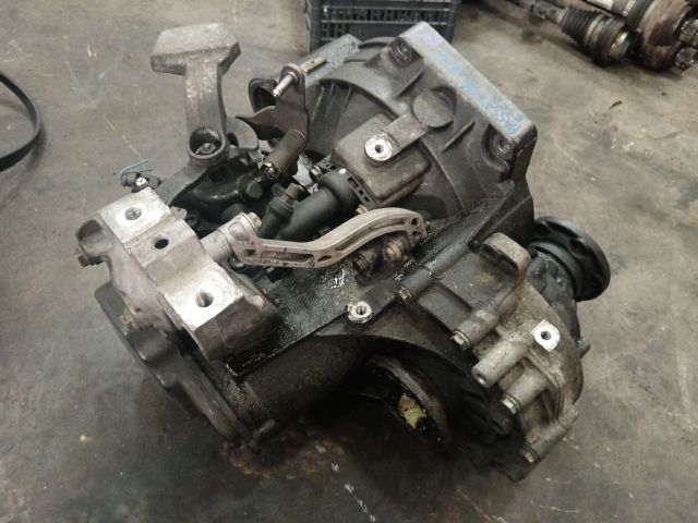 bontott VW PASSAT B6 Váltó (Mechanikus)