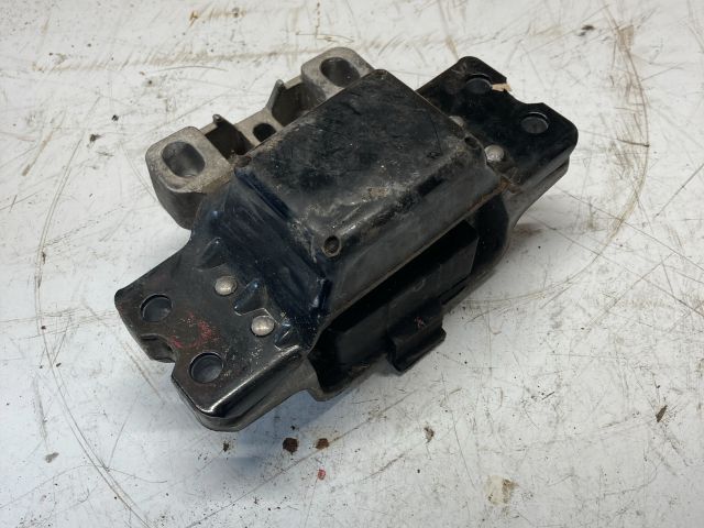 bontott VW PASSAT B6 Váltó Tartó Bak (Pozíciófüggetlen)