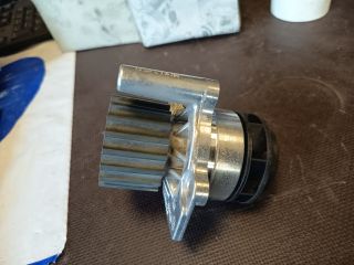 bontott VW PASSAT B6 Vízpumpa