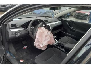 bontott VW PASSAT B6 Motor (Fűzött blokk hengerfejjel)