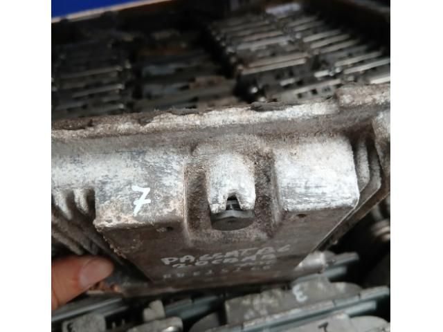 bontott VW PASSAT B6 Motorvezérlő