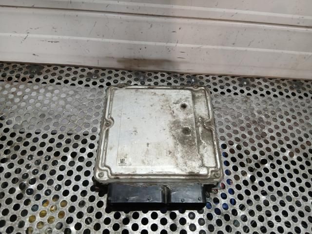 bontott VW PASSAT B6 Motorvezérlő