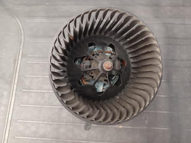 bontott VW PASSAT B6 Klímahűtő Ventilátor