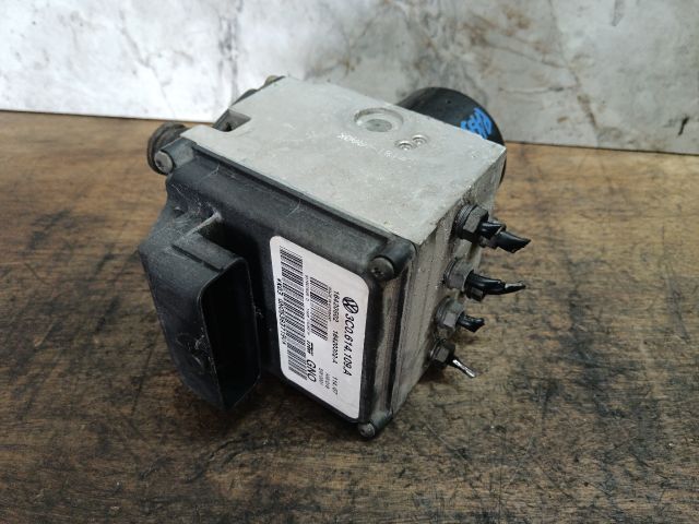 bontott VW PASSAT B6 ABS Kocka