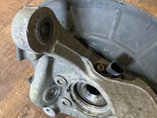 bontott VW PASSAT B6 Bal első Csonkállvány Kerékaggyal