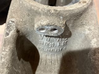 bontott VW PASSAT B6 Bal első Csonkállvány Kerékaggyal