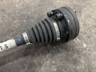 bontott VW PASSAT B6 Bal Féltengely