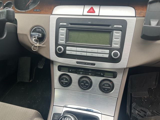 bontott VW PASSAT B6 Bal hátsó Rugó