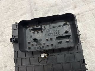 bontott VW PASSAT B6 Biztosítéktábla Motortér