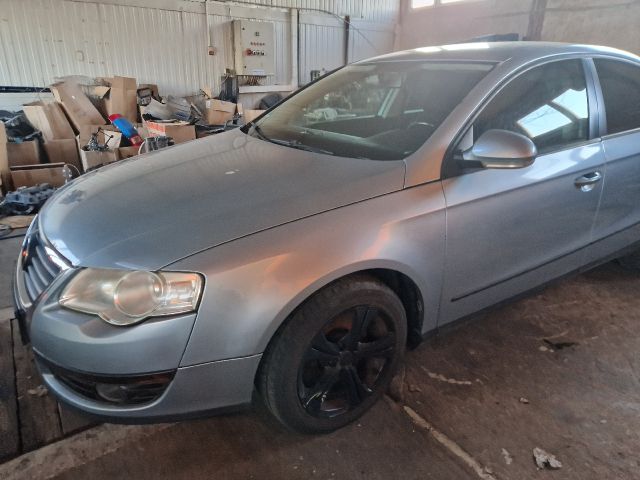 bontott VW PASSAT B6 Biztosítéktábla Motortér