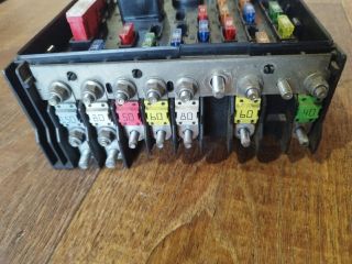 bontott VW PASSAT B6 Biztosítéktábla Motortér