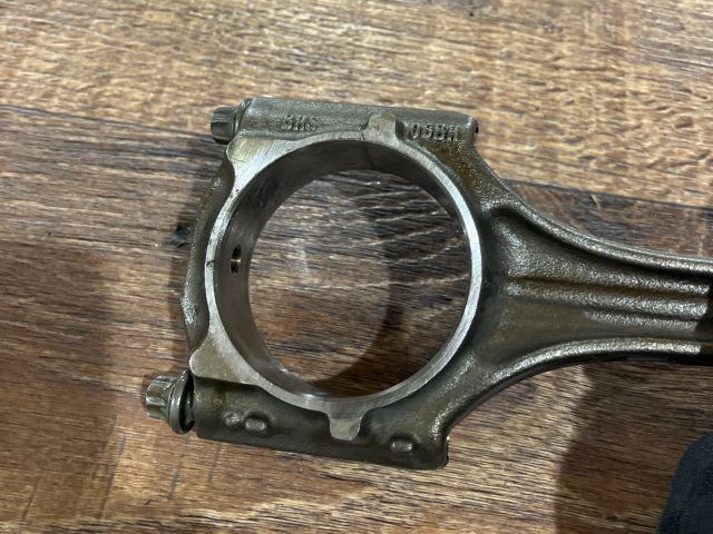 bontott VW PASSAT B6 Dugattyú és Hajtókar